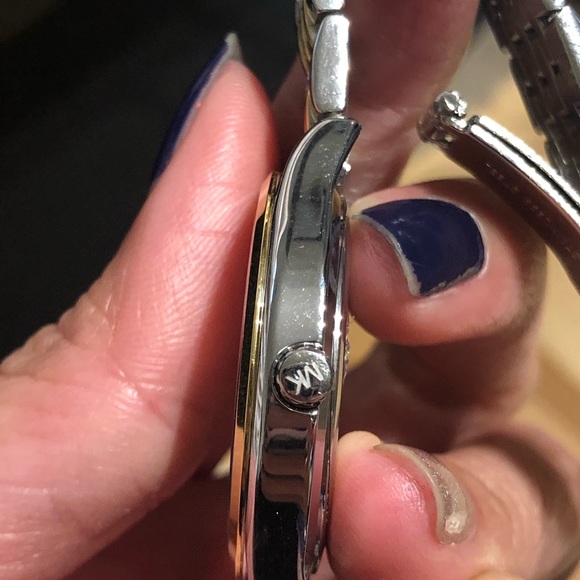 Mk women watch - Picture 2 of 9